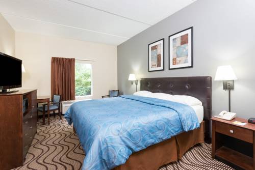 Imagen de la habitación del Hotel Super 8 By Wyndham Mars/cranberry/pittsburgh Area. Foto 7