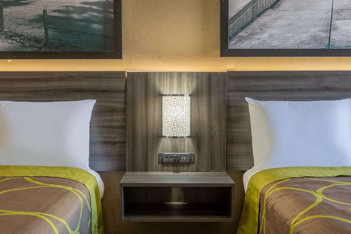 Imagen de la habitación del Hotel Super 8 By Wyndham Mcdonough Ga. Foto 12