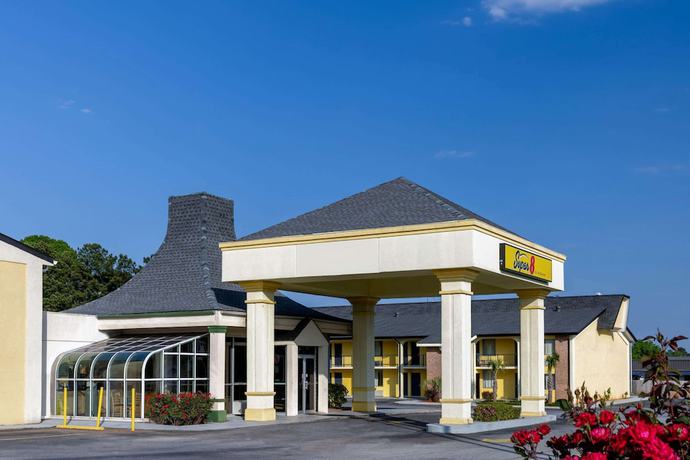 Imagen general del Hotel Super 8 By Wyndham Mcdonough Ga. Foto 2