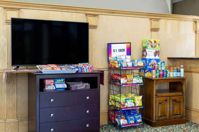 Imagen de los interiores del Hotel Super 8 By Wyndham Mcdonough Ga. Foto 15