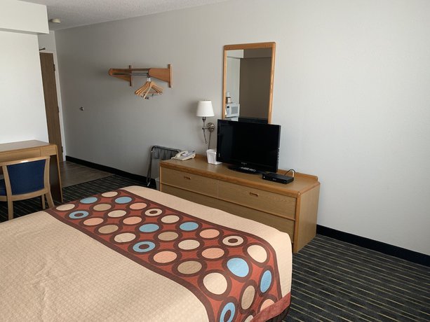 Imagen de la habitación del Hotel Super 8 By Wyndham Medicine Hat Ab. Foto 9