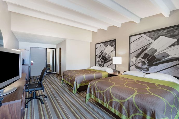 Imagen de la habitación del Hotel Super 8 By Wyndham Melbourne. Foto 5