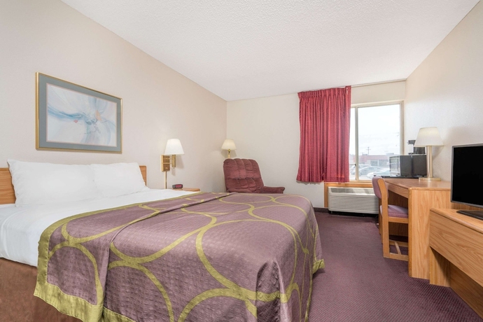 Imagen de la habitación del Hotel Super 8 By Wyndham Menomonie Wi. Foto 5