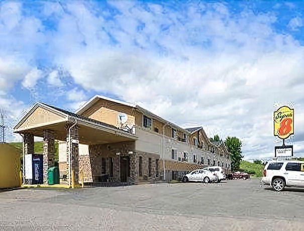 Imagen general del Hotel Super 8 By Wyndham Minot Airport, Minot. Foto 1