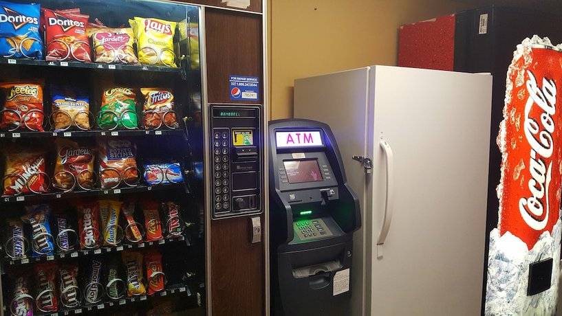 Imagen de los interiores del Hotel Super 8 By Wyndham Minot Airport, Minot. Foto 16