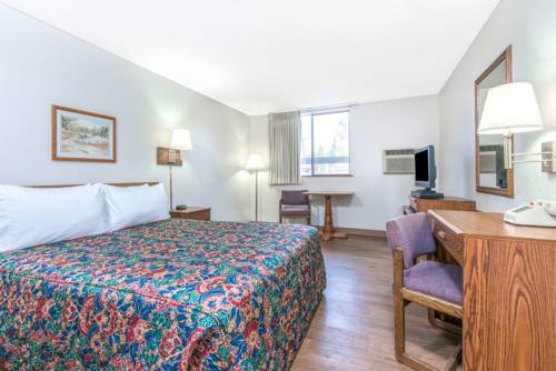 Imagen de la habitación del Hotel Super 8 By Wyndham Missoula/brooks Street. Foto 3