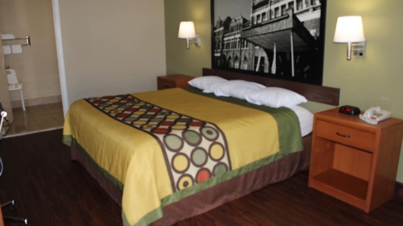 Imagen de la habitación del Hotel Super 8 By Wyndham Mobile/tillmans Corner. Foto 3