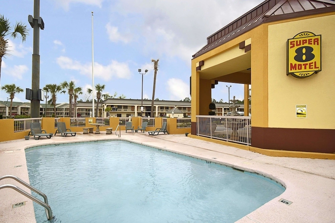 Imagen de la piscina del Hotel Super 8 By Wyndham Mobile/tillmans Corner. Foto 19