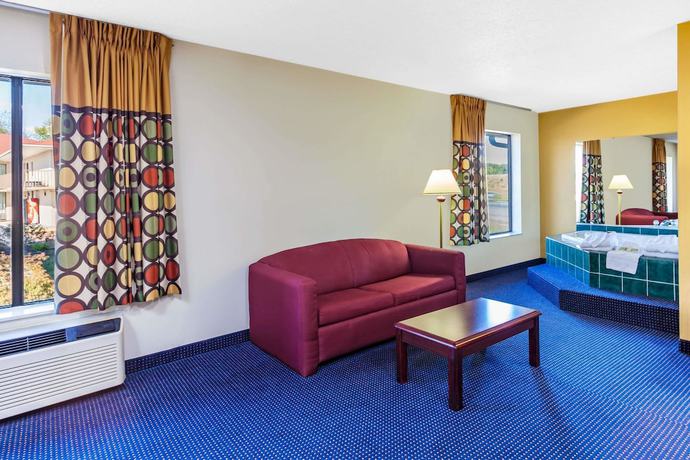 Imagen de la habitación del Hotel Super 8 By Wyndham Morristown/south. Foto 13