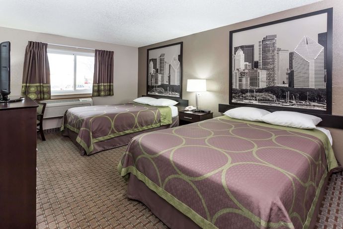 Imagen de la habitación del Hotel Super 8 By Wyndham Mundelein/libertyville Area. Foto 2