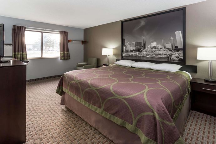 Imagen de la habitación del Hotel Super 8 By Wyndham Mundelein/libertyville Area. Foto 4