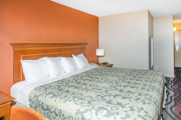 Imagen de la habitación del Hotel Super 8 By Wyndham Myrtle Beach/market Common Area. Foto 3