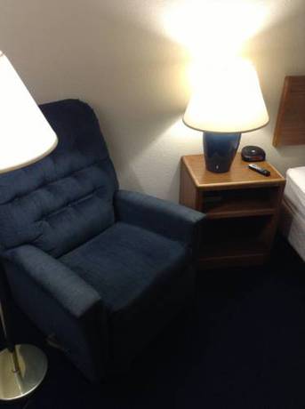 Imagen de la habitación del Hotel Super 8 By Wyndham Nampa. Foto 11