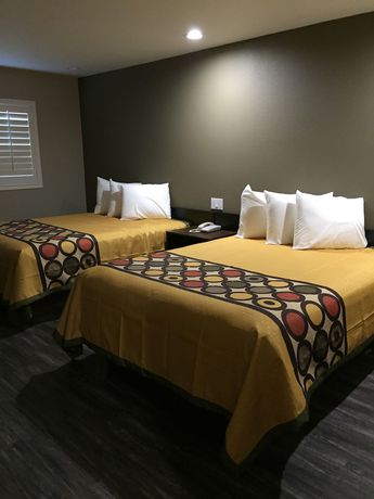 Imagen de la habitación del Hotel Super 8 By Wyndham National City Chula Vista. Foto 4