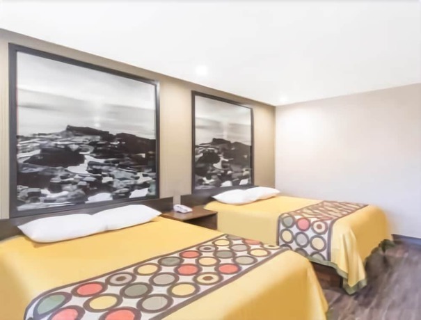 Imagen de la habitación del Hotel Super 8 By Wyndham National City Chula Vista. Foto 8