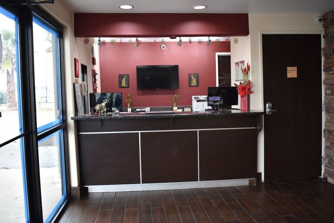 Imagen de los interiores del Hotel Super 8 By Wyndham New Braunfels I-35. Foto 13