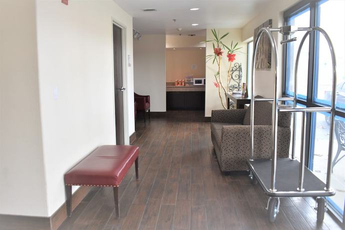 Imagen del bar/restaurante del Hotel Super 8 By Wyndham New Braunfels I-35. Foto 6