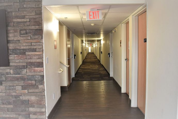 Imagen de los interiores del Hotel Super 8 By Wyndham New Braunfels I-35. Foto 14