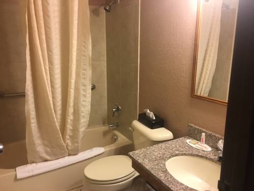 Imagen de la habitación del Hotel Super 8 By Wyndham New Castle. Foto 6