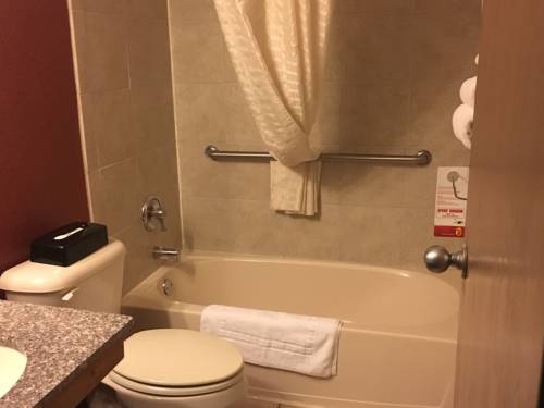 Imagen de la habitación del Hotel Super 8 By Wyndham New Castle. Foto 9