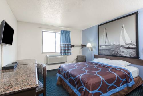 Imagen de la habitación del Hotel Super 8 By Wyndham New Castle, New Castle. Foto 7