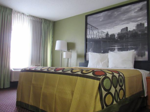 Imagen de la habitación del Hotel Super 8 By Wyndham New Cumberland. Foto 9