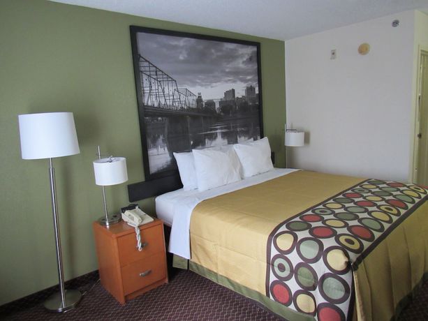 Imagen de la habitación del Hotel Super 8 By Wyndham New Cumberland. Foto 14