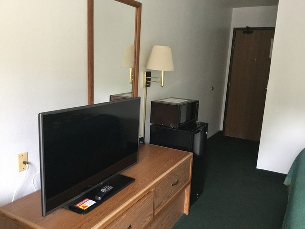 Imagen de la habitación del Hotel Super 8 By Wyndham New Stanton. Foto 12