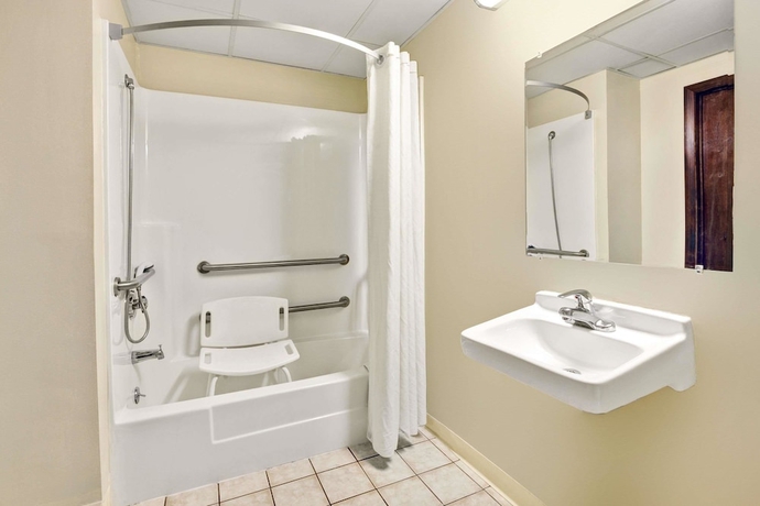 Imagen de la habitación del Hotel Super 8 By Wyndham Newark De. Foto 9
