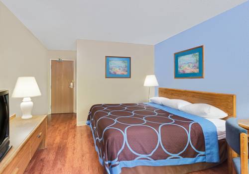 Imagen de la habitación del Hotel Super 8 By Wyndham Newburgh/west Point Near Stewart Airport. Foto 7