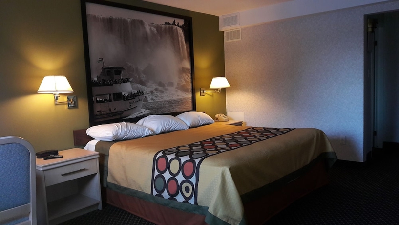 Imagen de la habitación del Hotel Super 8 By Wyndham Niagara Falls North. Foto 2