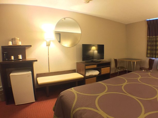 Imagen de la habitación del Hotel Super 8 By Wyndham Niagara Falls Ny. Foto 15