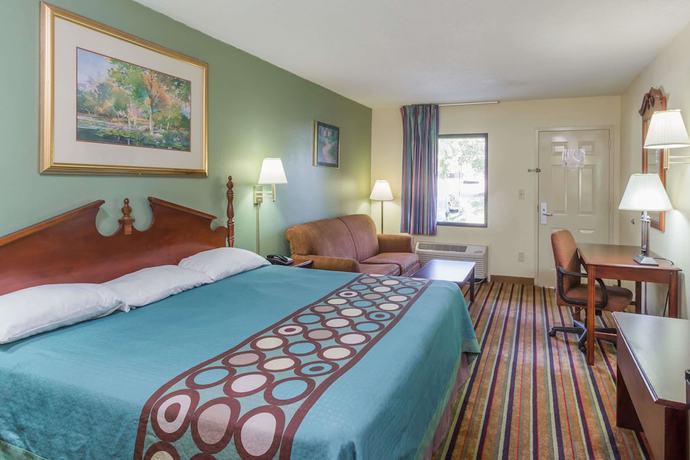 Imagen de la habitación del Hotel Super 8 By Wyndham Norcross/i-85 Atlanta. Foto 7