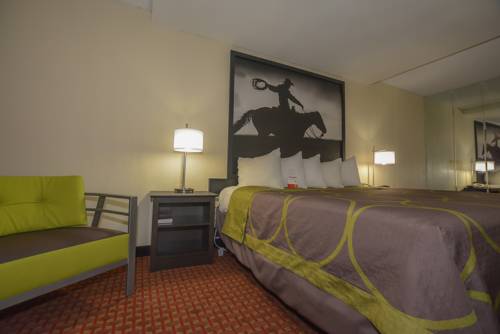 Imagen de la habitación del Hotel Super 8 By Wyndham Norman. Foto 16