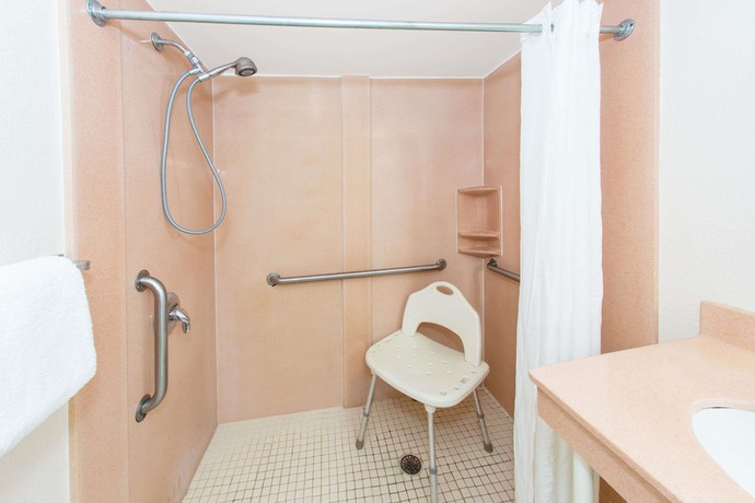 Imagen de la habitación del Hotel Super 8 By Wyndham North Palm Beach. Foto 11