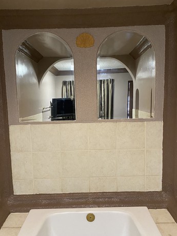 Imagen de la habitación del Hotel Super 8 By Wyndham Oceanside Downtown. Foto 10
