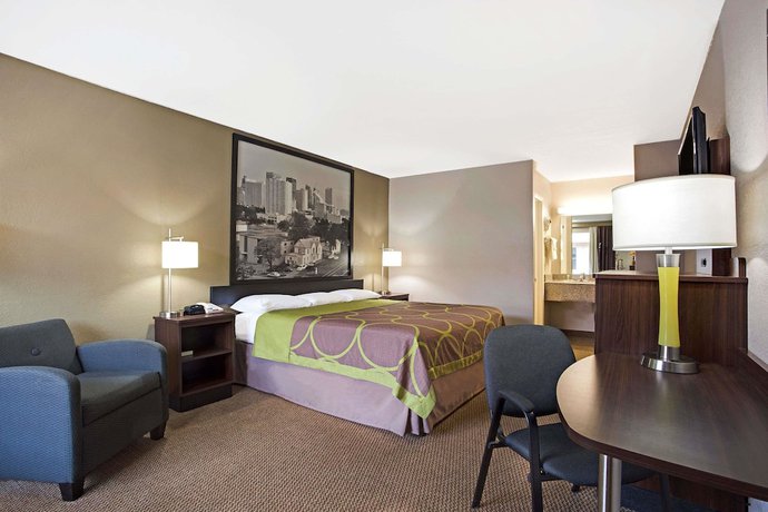 Imagen de la habitación del Hotel Super 8 By Wyndham Oklahoma/frontier City. Foto 8