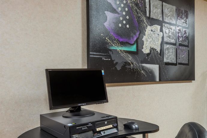 Imagen de los interiores del Hotel Super 8 By Wyndham Old Saybrook. Foto 14