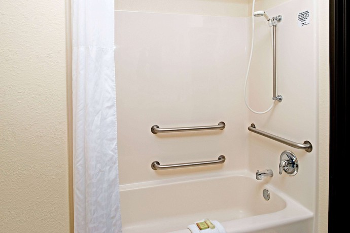 Imagen de la habitación del Hotel Super 8 By Wyndham Omaha Eppley Airport/carter Lake. Foto 8