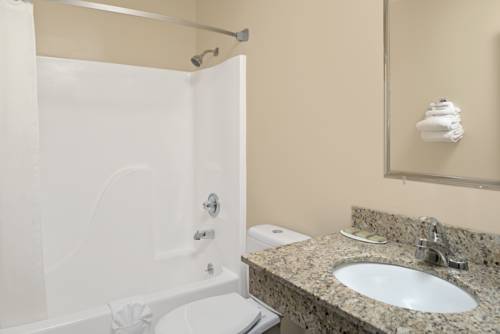 Imagen de la habitación del Hotel Super 8 By Wyndham Omaha I-80 West. Foto 9