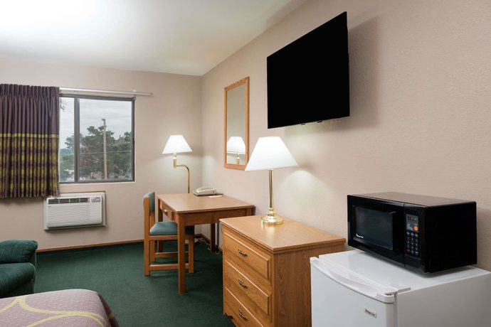 Imagen de la habitación del Hotel Super 8 By Wyndham Omaha Ne. Foto 9