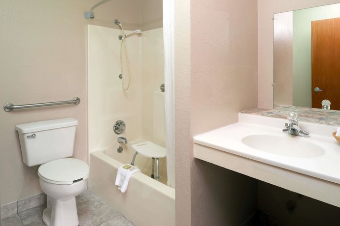 Imagen de la habitación del Hotel Super 8 By Wyndham Omaha Ne. Foto 14