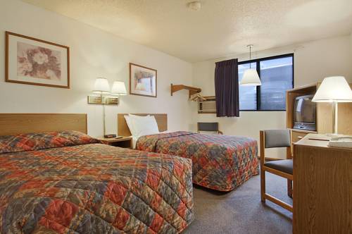 Imagen de la habitación del Hotel Super 8 By Wyndham Omaha/west Dodge. Foto 3