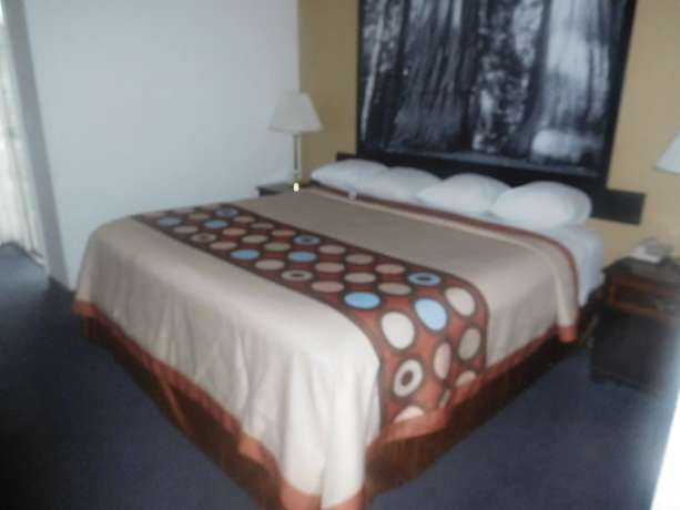 Imagen de la habitación del Hotel Super 8 By Wyndham Oroville. Foto 3