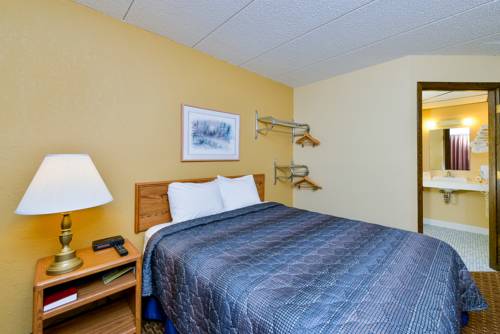 Imagen de la habitación del Hotel Super 8 By Wyndham Owatonna. Foto 10