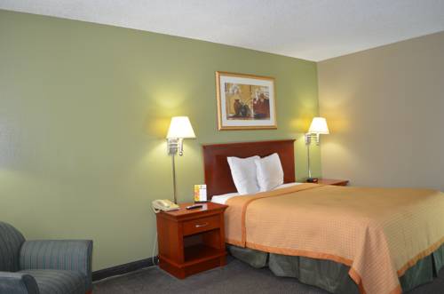 Imagen de la habitación del Hotel Super 8 By Wyndham Panama City. Foto 10