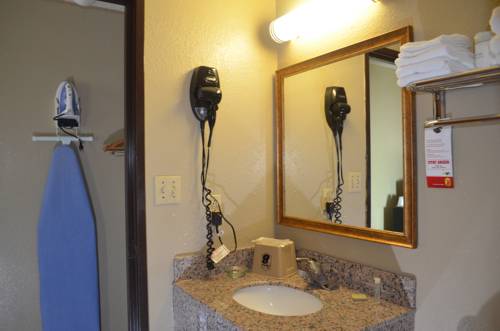 Imagen de la habitación del Hotel Super 8 By Wyndham Panama City. Foto 15