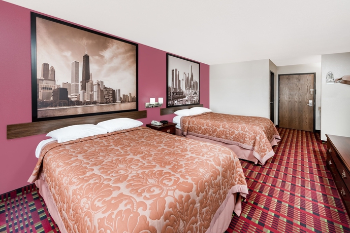 Imagen de la habitación del Hotel Super 8 By Wyndham Paris Il. Foto 3