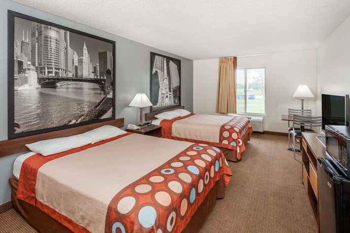 Imagen de la habitación del Hotel Super 8 By Wyndham Pekin/peoria Area. Foto 10