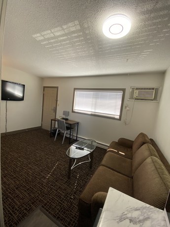 Imagen de la habitación del Hotel Super 8 By Wyndham Penticton. Foto 13